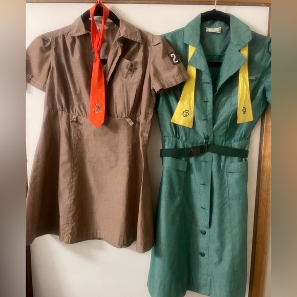 Vintage Girl Scout & Brownie Uniforms 1960’s with Ties & Belt (Girl Scout Only) - Picture 16 of 16